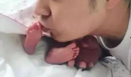 微博爆料接吻视频大全,接吻视频大全引发网友热议，甜蜜瞬间大盘点